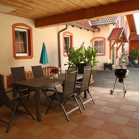 Holiday home Ferienvierkanthof Brigitte *